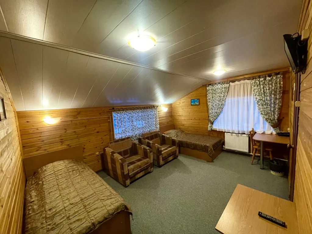 Гостевой дом для большой компании на берегу озера