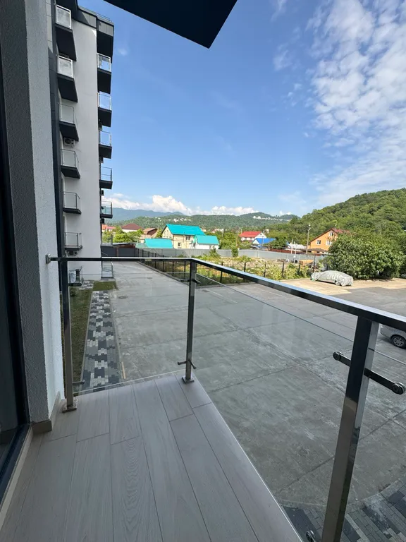 Квартира в доме с бассейном