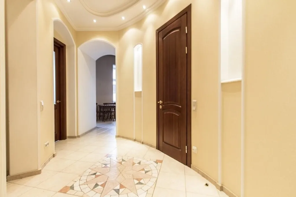 Avrora 3br apartment