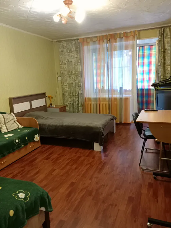 Просторная квартира в центре города — аренда посуточно в Оленегорск