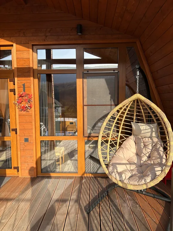 Коттедж Коттедж Уютное шале с 1 спальней + гостиная с кухней и ванной комнатой — Мезмай