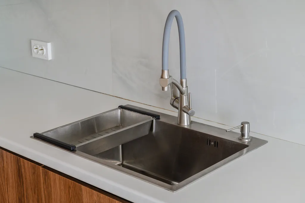 R house Mega Атакент