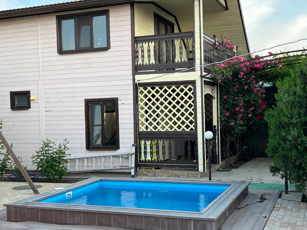 Дом с видом на море