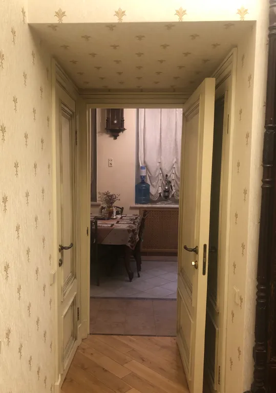 1-комнатная квартира в доме театрального работника в самом центре СПб