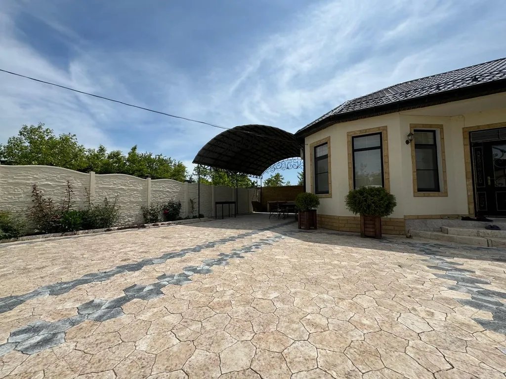 Новая дача, рядом с морем