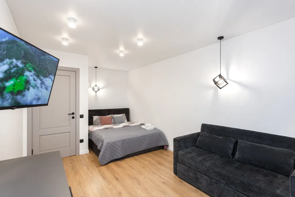 Уютная квартира с двумя балконами в центре рядом с Островом Канта