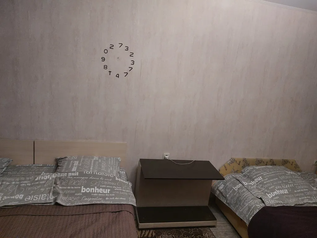 Квартира вмещает 3 двуспальных места