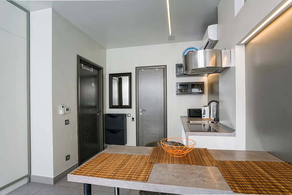 Уютная дизайнерская студия у моря