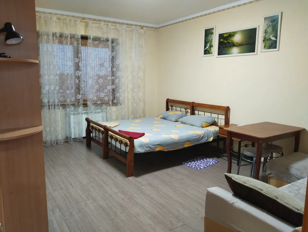 Ялта, хорошая, светлая квартиру,1 минута до моря пешком!