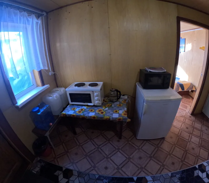 Комната на берегу Байкала