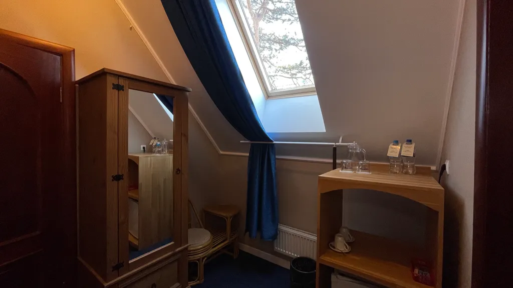 Квартира Квартира Стандартный номер для двух человек, мансарда — Светлогорск