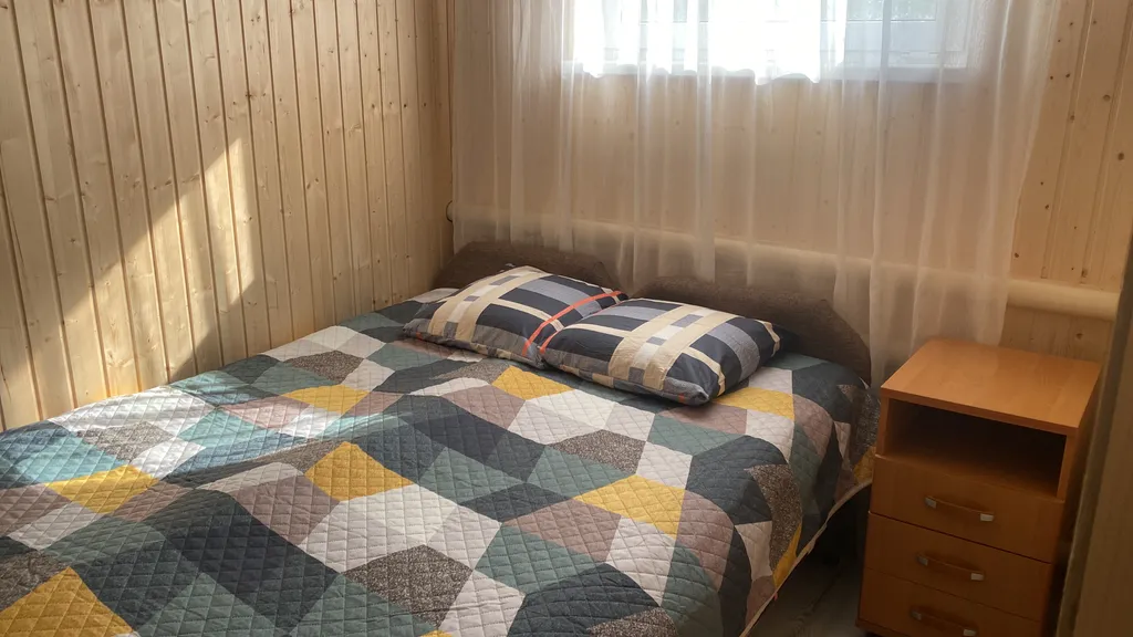 Уютная однокомнатная квартира в центре — аренда посуточно в Тамань