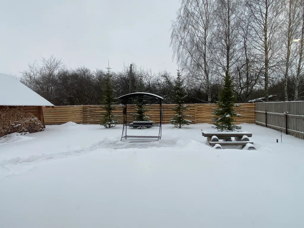 Уютный дом в черте города