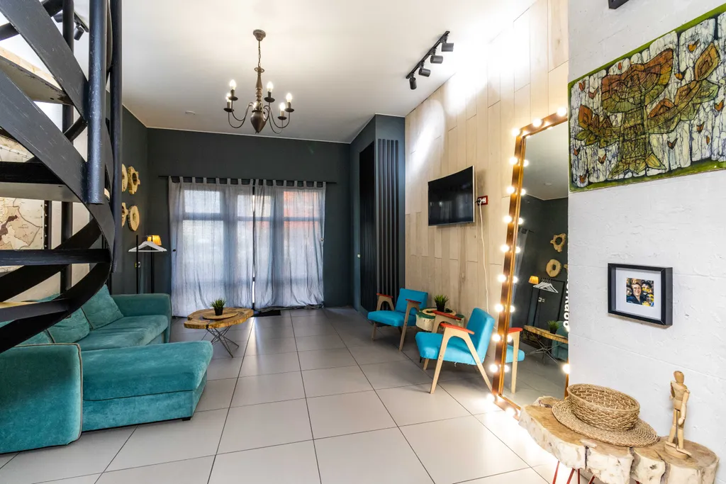 Двухуровневая лофт-студия