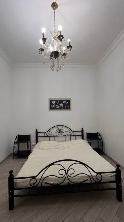 Дом "Вромса" на Хлебной - новый, брутальный, спокойный, комфортный.