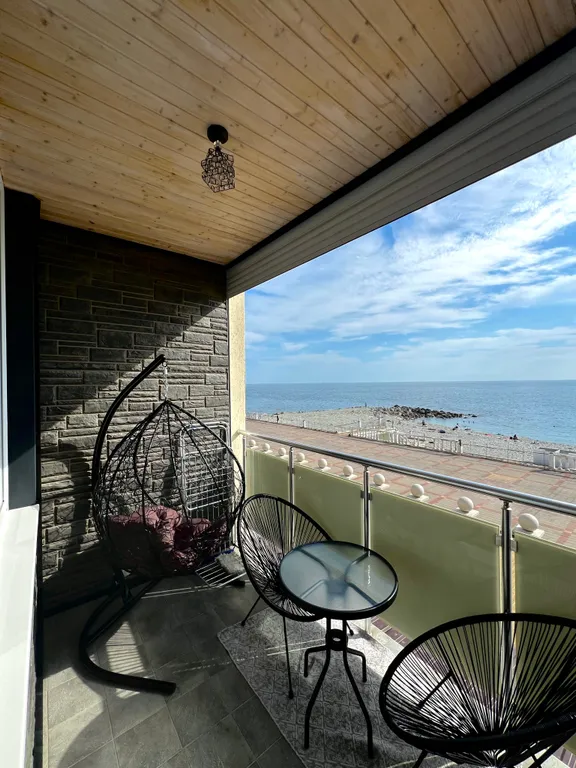 Квартира Премиум апартаменты у моря - шаг до пляжа - у первой линии у моря — Геленджик