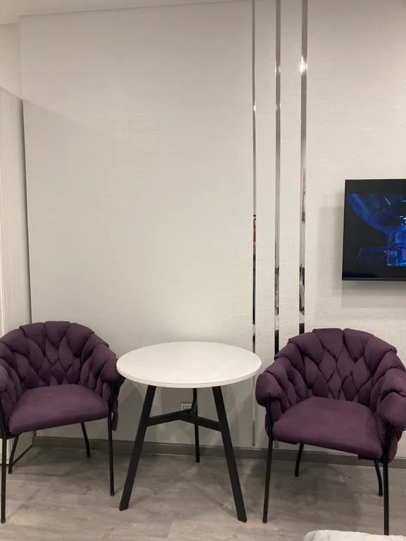 Студия с дизайнерским ремонтом