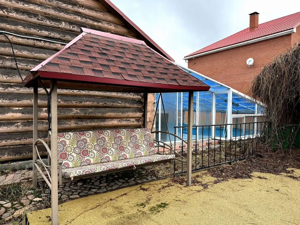 Уютный загородный коттедж