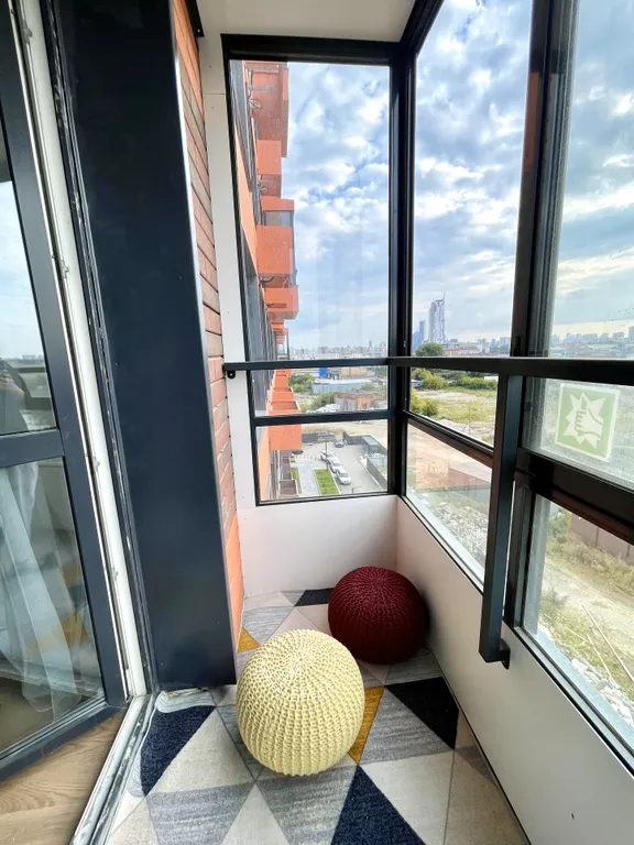 Трехкомнатная квартира с двумя спальнями, рядом с вокзалом