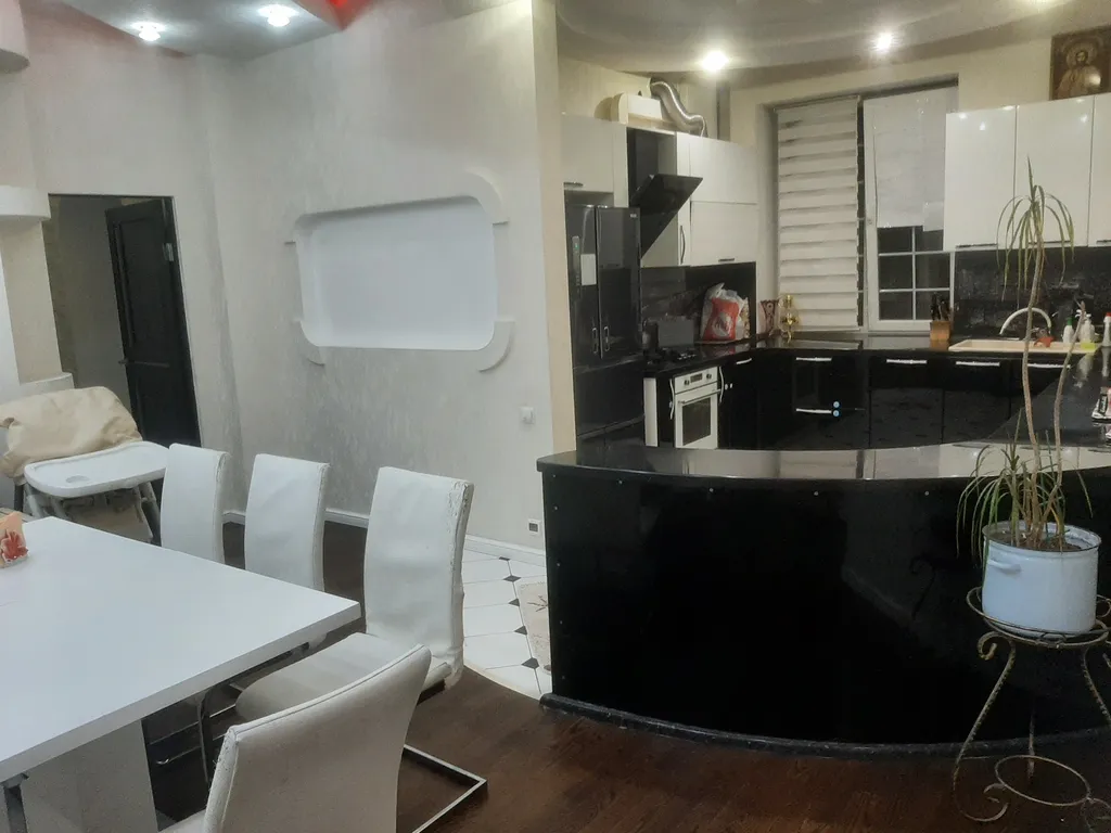 Уютная квартира с дизайнерским ремонтом