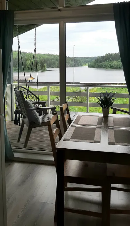 Дом с сауной с чудесным видом на озеро