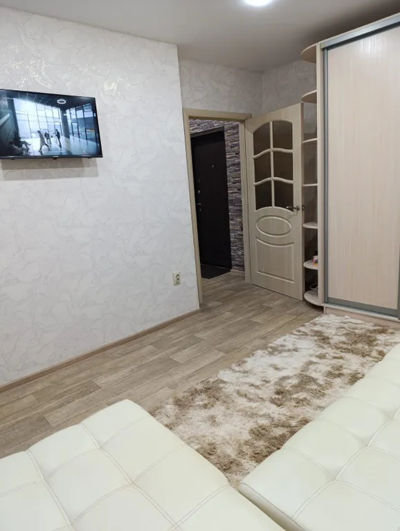 Квартира Квартира Уютная 1-комнатная квaртиpа вблизи городского озера — Горячий Ключ