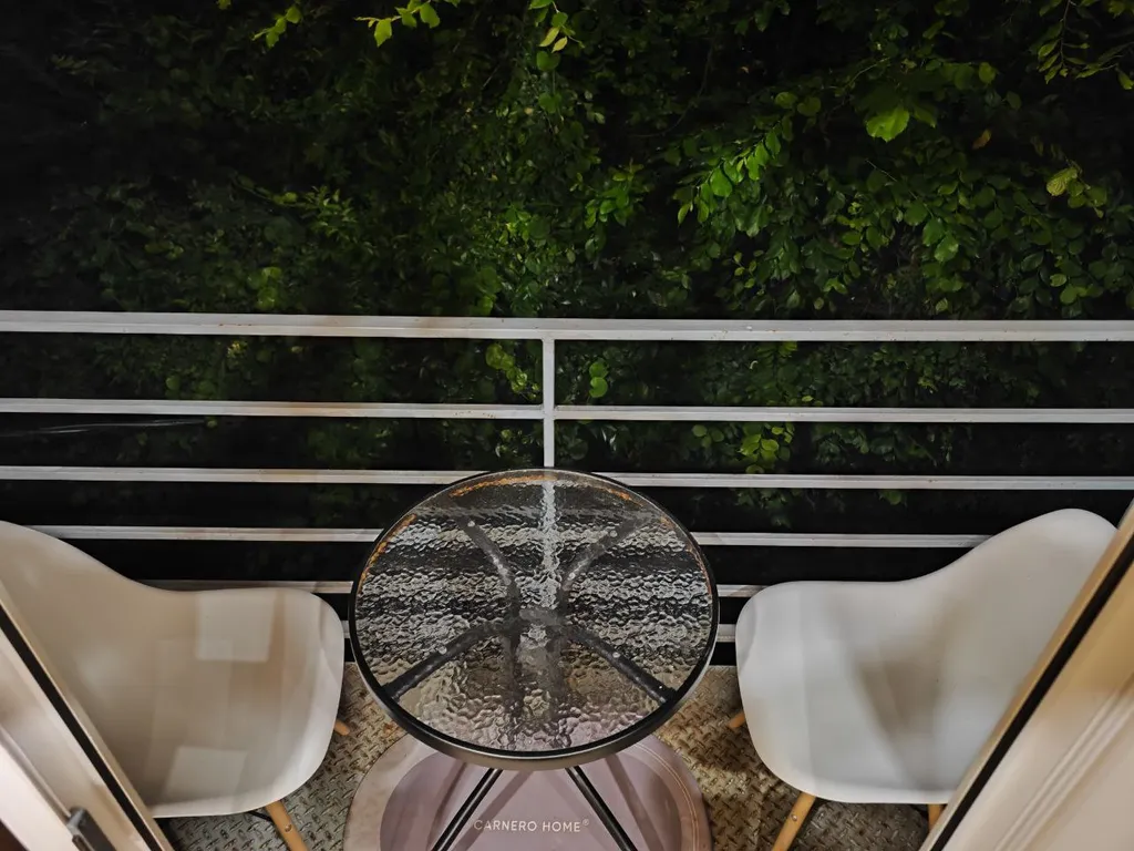 Студия с балконом