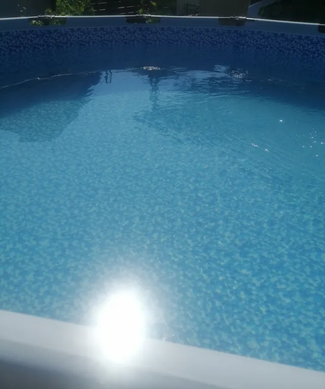 Коттедж Гостевой домик — Красный