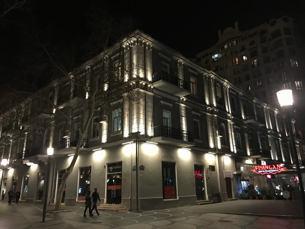 Торговая Площадь Фонтанов