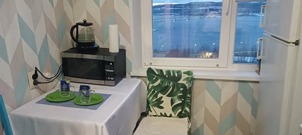 Квартира с видом на залив Баренцева моря и горы