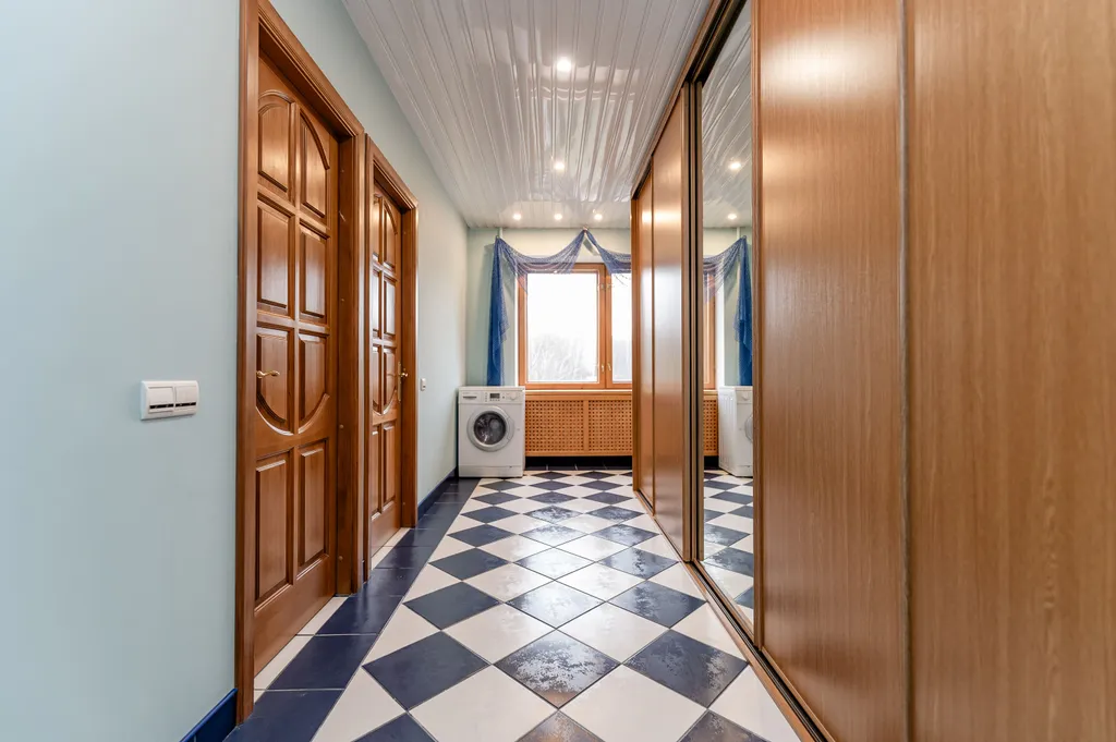 Отличный дом с бассейном и сауной