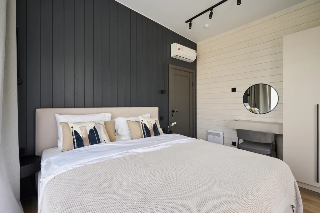 Большой панорамный дом с камином и сауной