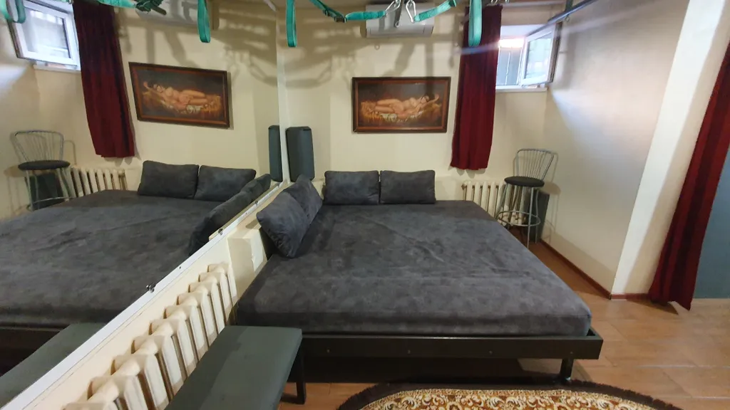 Отдельный вход до 6 спальных мест