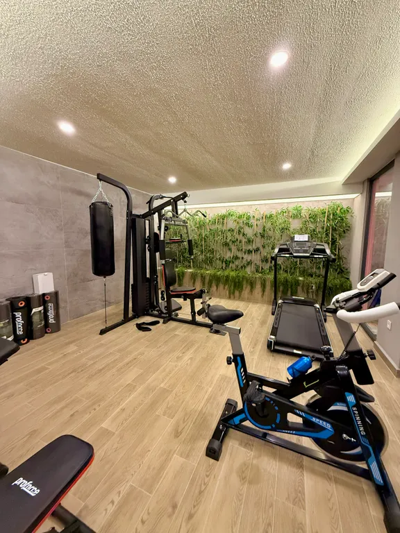 Уютная квартира с видом на горы, пляж Клеопатра