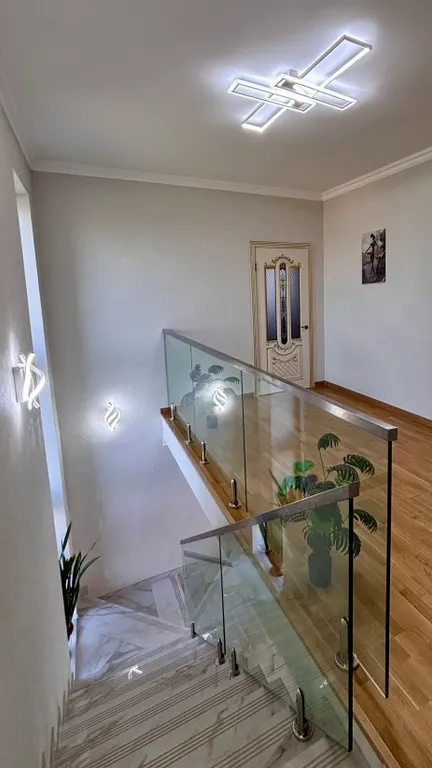 4-комнатный Дом