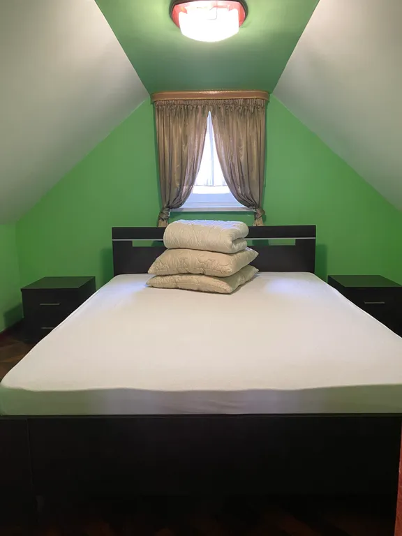 Дом с баней и бассейном