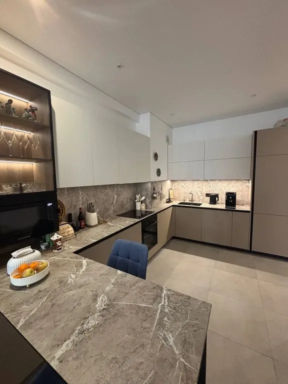 Апартаменты с видом на море с подогреваемым бассейном