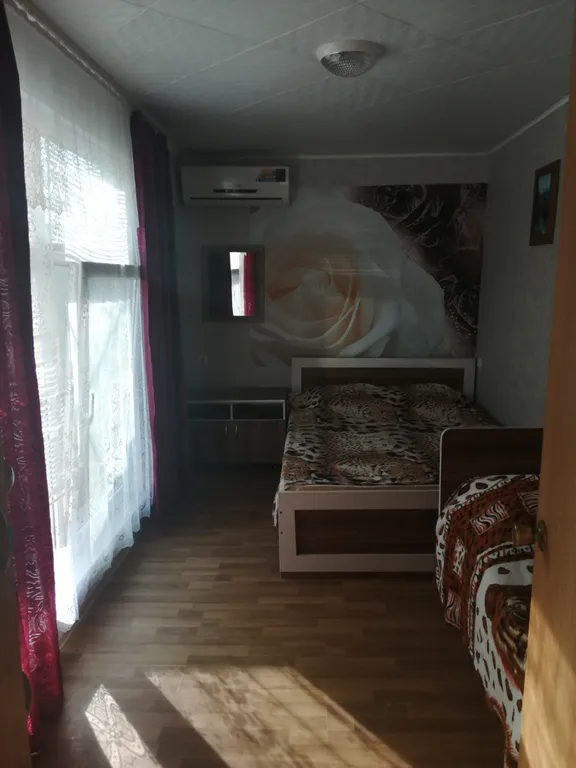 Коттедж Домик №8 — аренда посуточно в Голубицкая