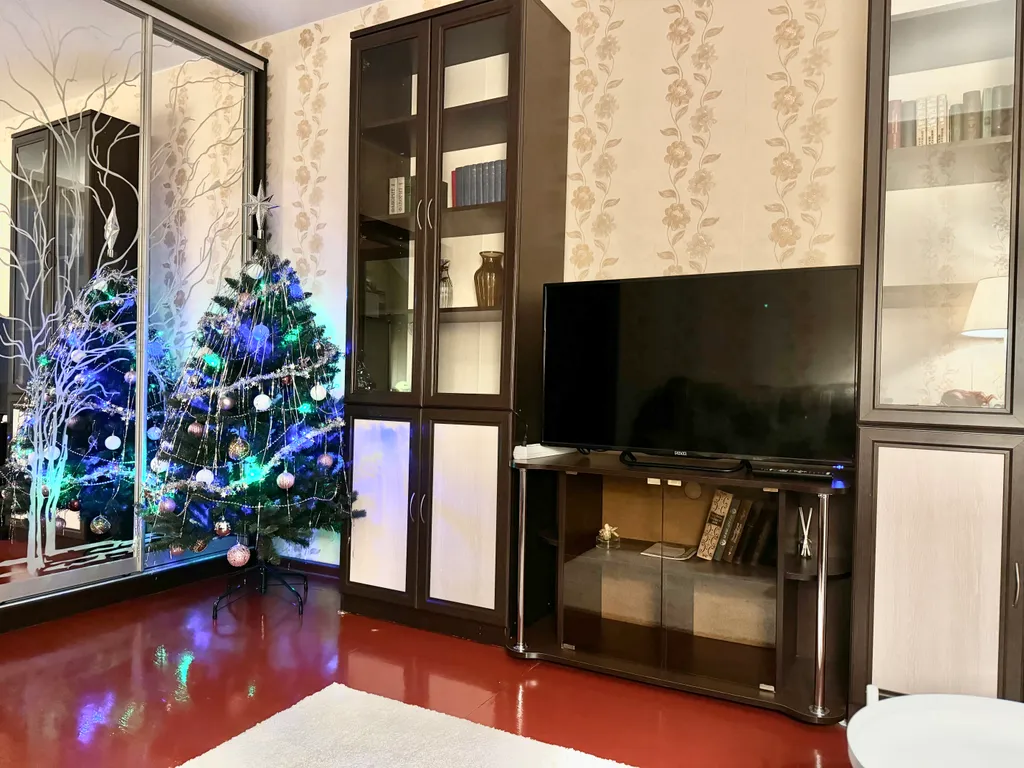 Остановись в самом центре