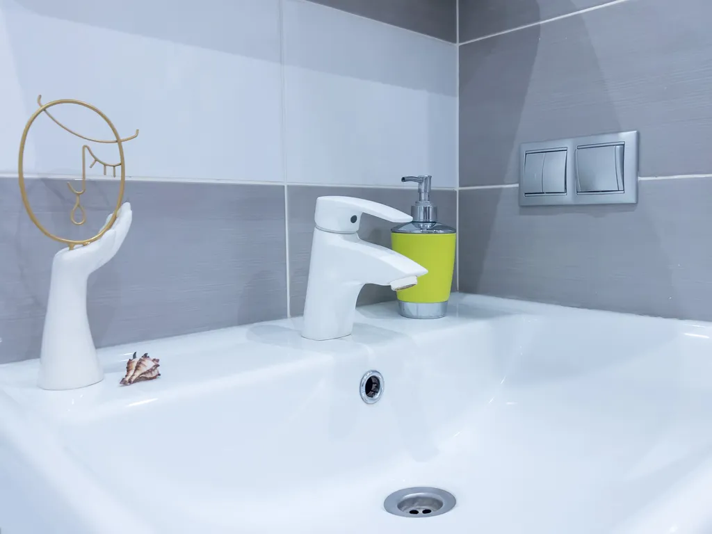 Стильная 1-комнатная квартира у ЖД с видом и комфортом для гостей