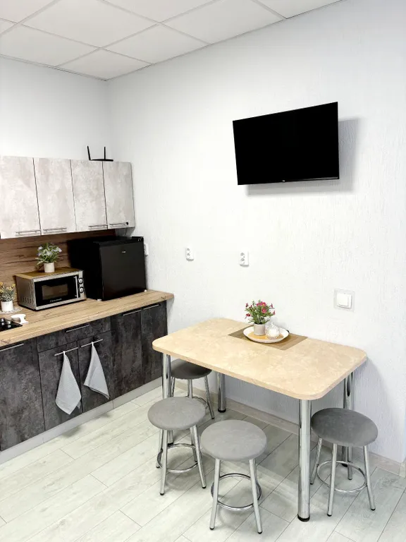 Уютные апартаменты с видом на церковь и на лес