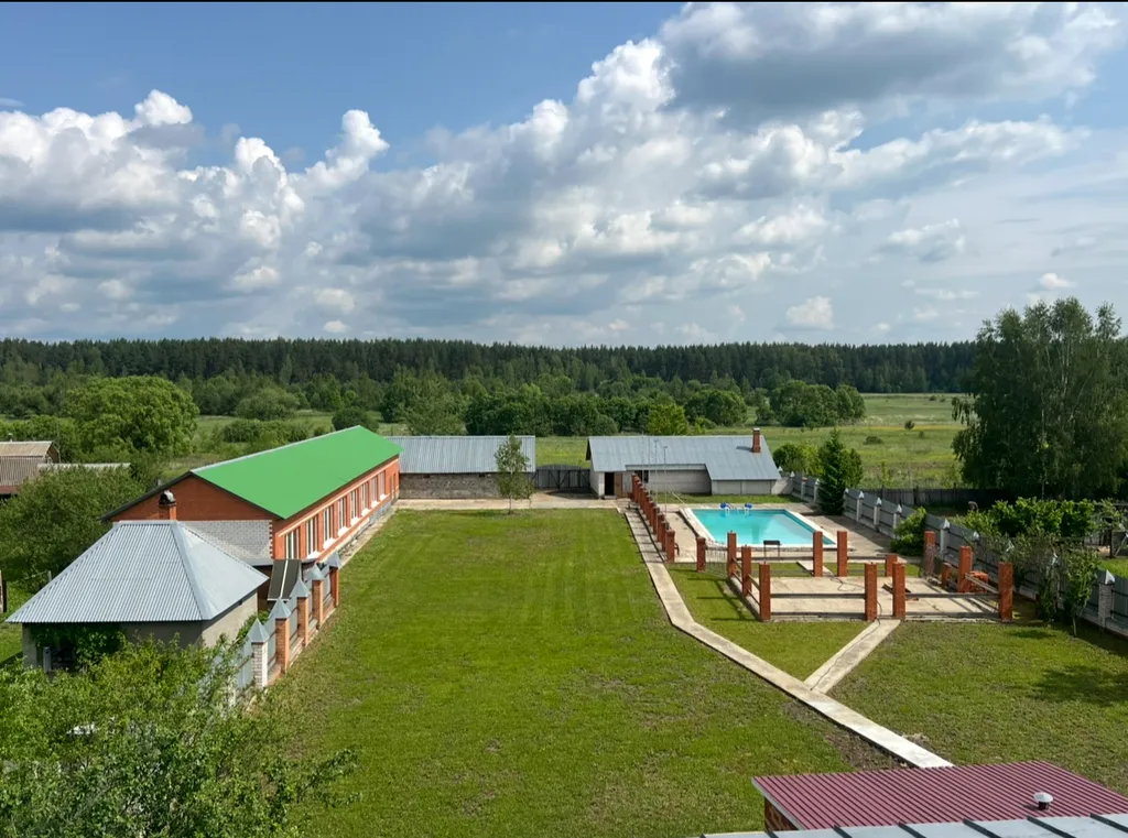 Дом с баней, бильярдом и бассейном в Подмосковье