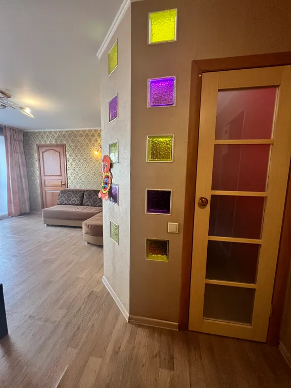 Ж. Д. Вокзал, к-тр галактика, центр города.