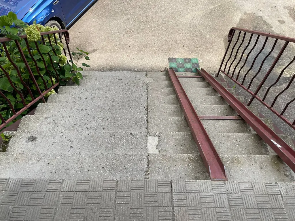 Трехкомнатная квартира возле Бауцентра