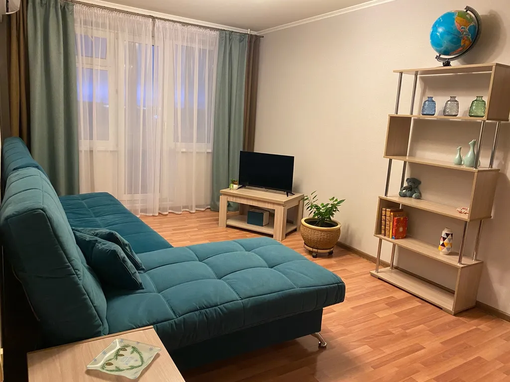 Комфортная квартира в самом центре города — аренда посуточно в Магнитогорск