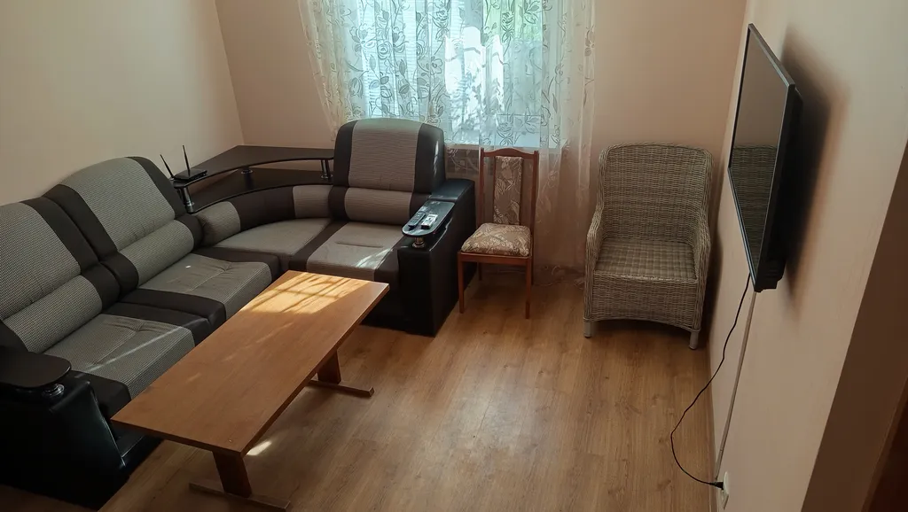 Дом на 7 чел с бассейном