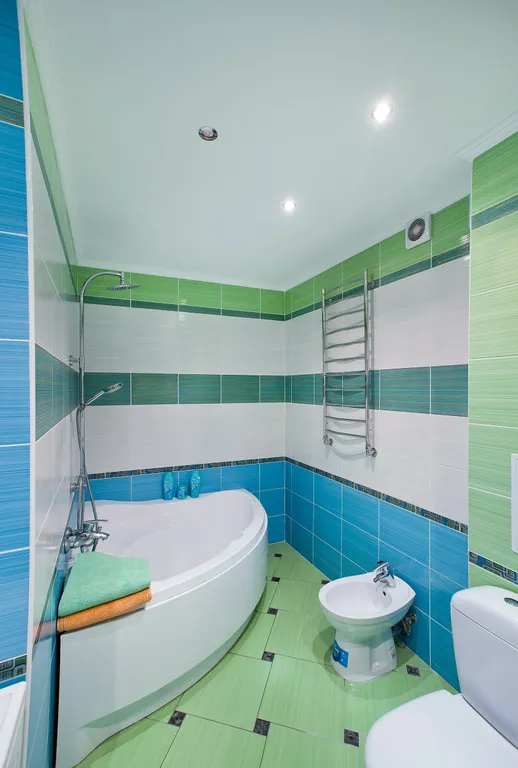 Двухкомнатная квартира возле цума