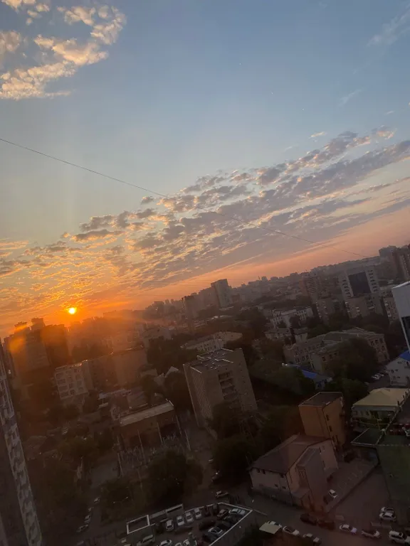 Дизайнерская евродвушка с парящей кроватью