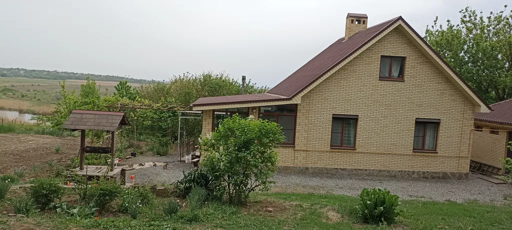 Коттедж Уютный домик на берегу реки — аренда посуточно в Таганрог