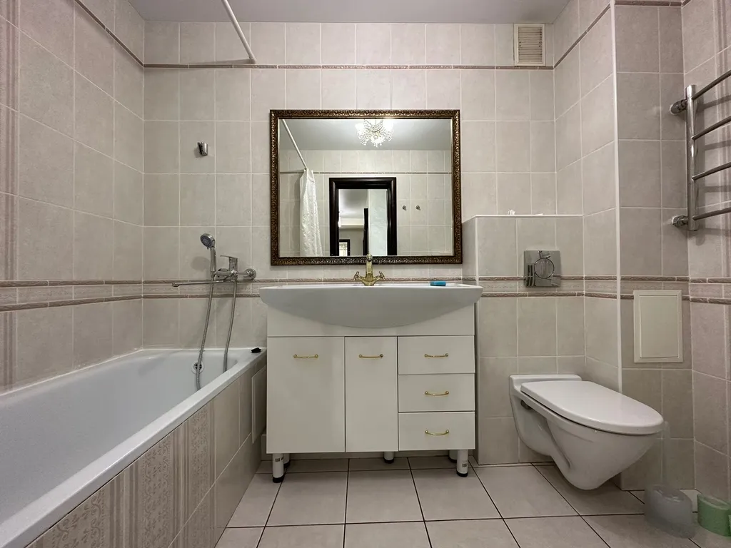 Двухкомнатная квартира в жилом комплексе Меридиан